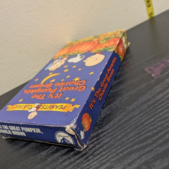 Peanuts Classic: It's The Great Pumpkin, Charlie Brown VHS - Picture 4 of 6